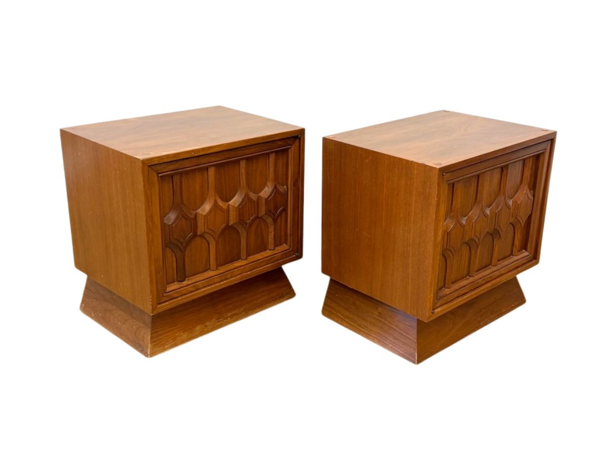 Specialty Woodcraft Inc. Mid Century Modern Nightstands, Pair