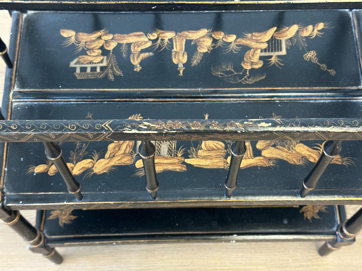 Black & Gold Chinoiserie Magazine Stand