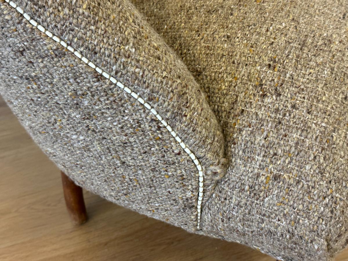 Vintage Tufted Back Tweed/Boucle Accent Chair