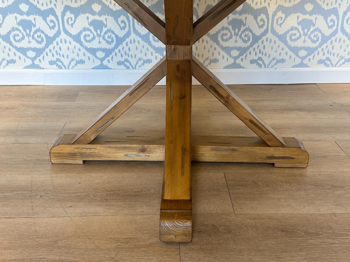 Round Coastal Dining Table