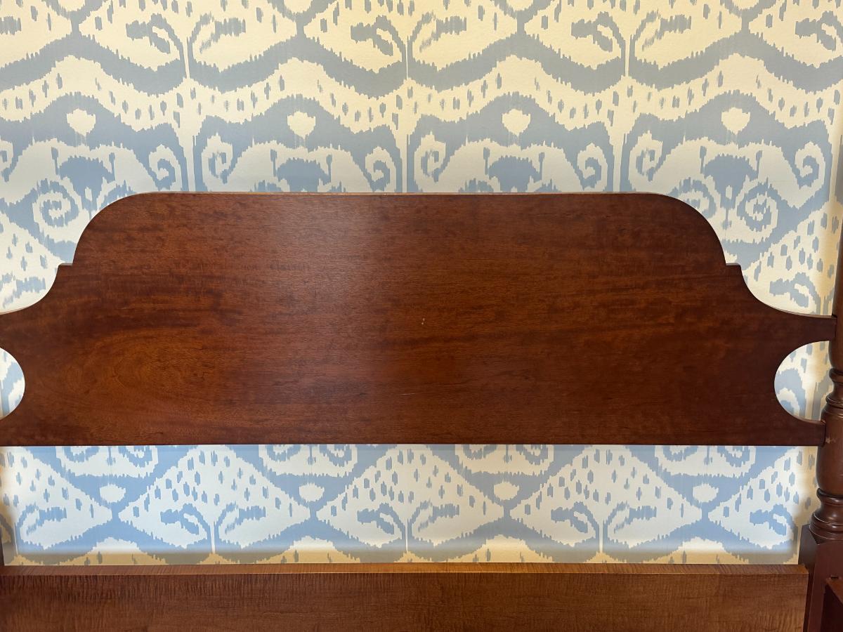 Clore Handcrafted Pencil Post Bed, Full