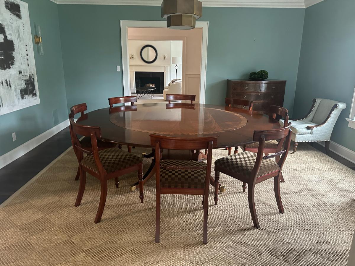 English Mahogany Round Perimeter Leaf Dining Table with Rosewood Banding