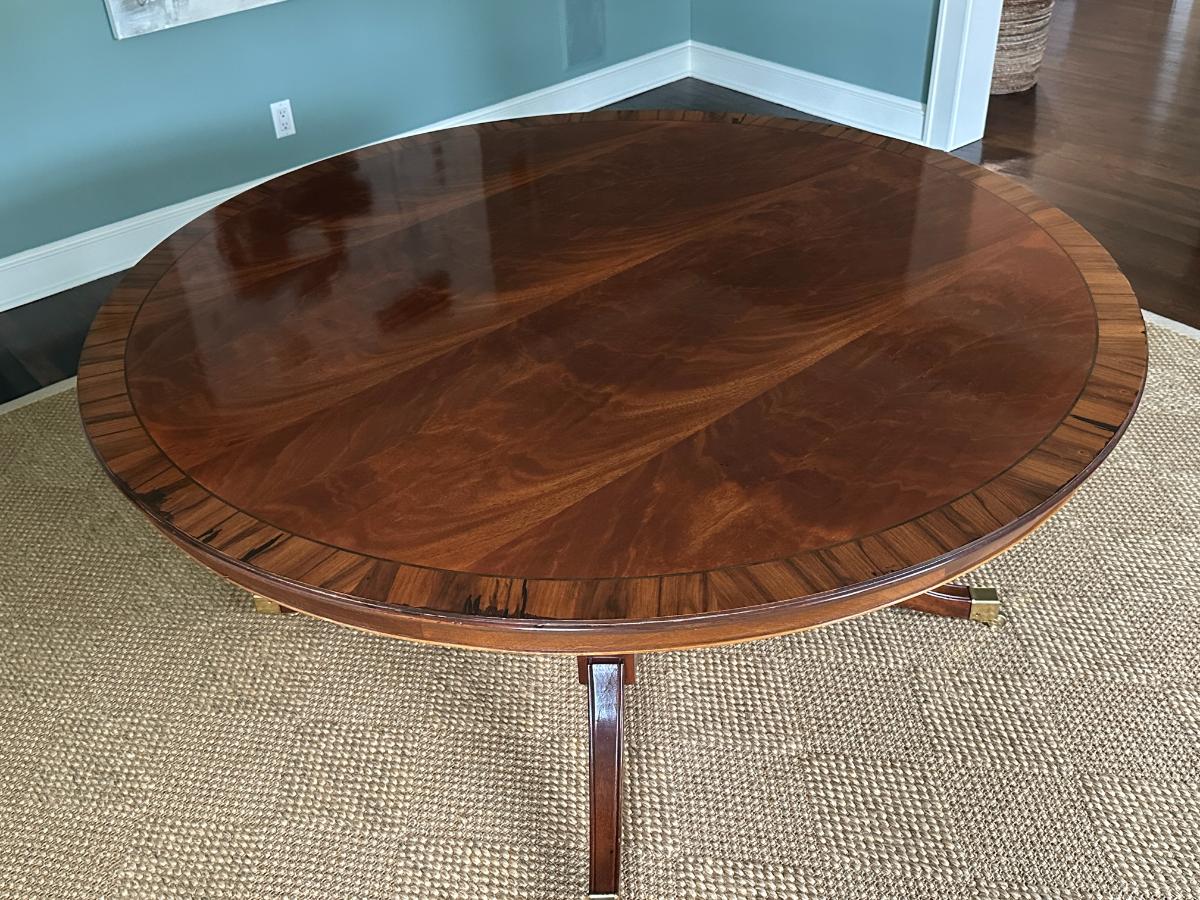 English Mahogany Round Perimeter Leaf Dining Table with Rosewood Banding