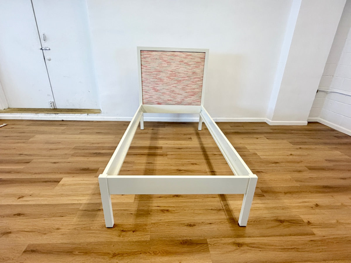 Duc Duc Pink Tweed Twin Bed