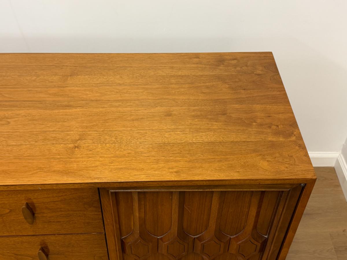 Specialty Woodcraft Inc. Vintage Mid Century Modern Lowboy Dresser