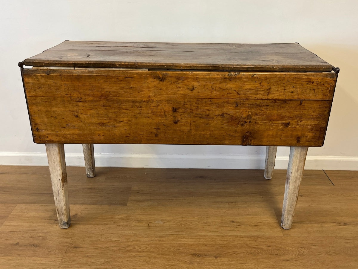Antique Scandinavian Style Mixed-Wood Slagbord Farmhouse Drop-Leaf Table