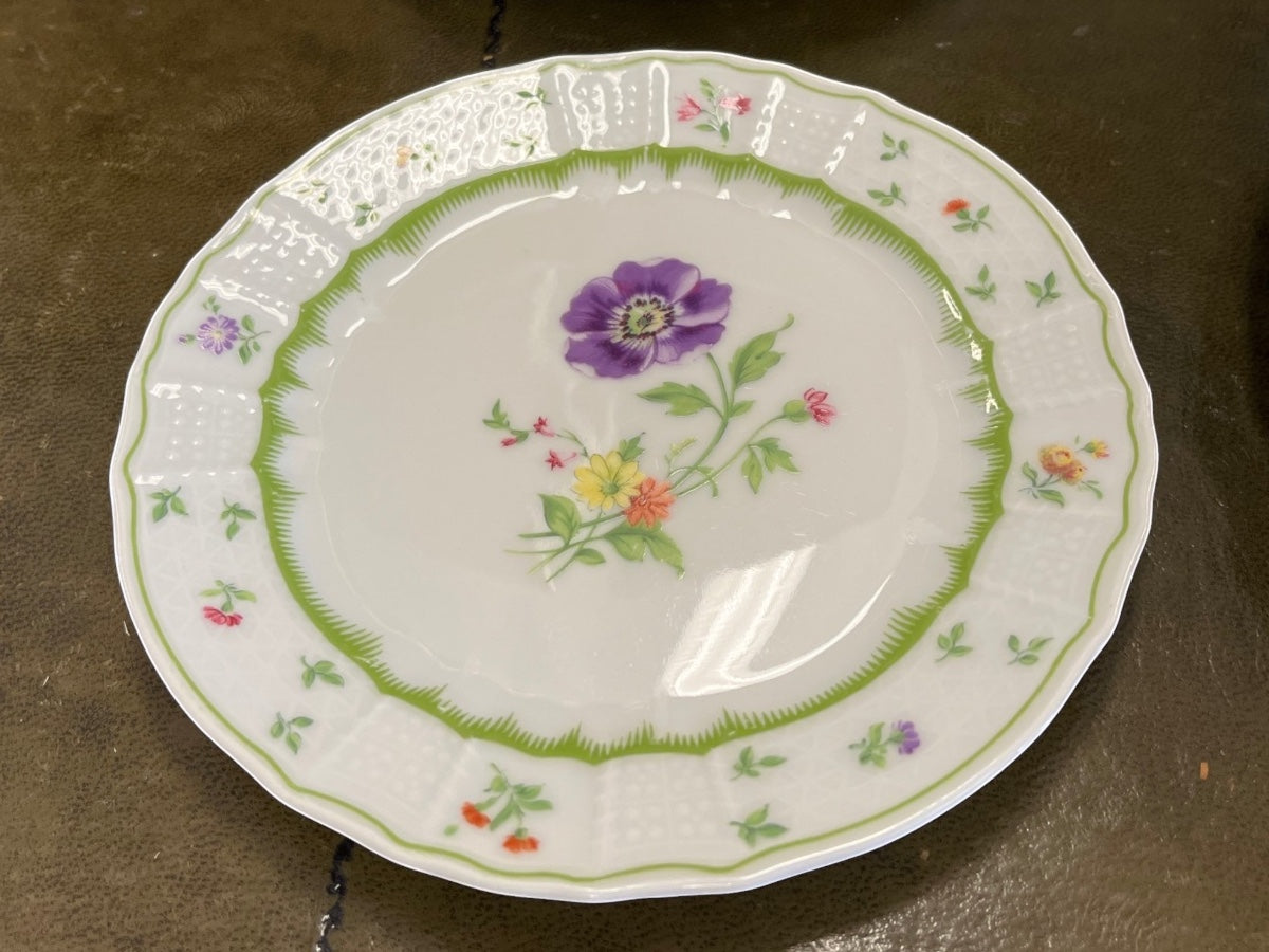 Heinrich Chambord China, Collection of 28 Pieces