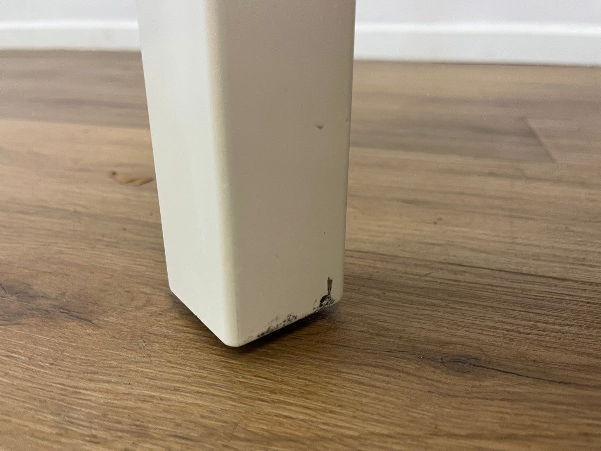 Oomph Cocktail Table