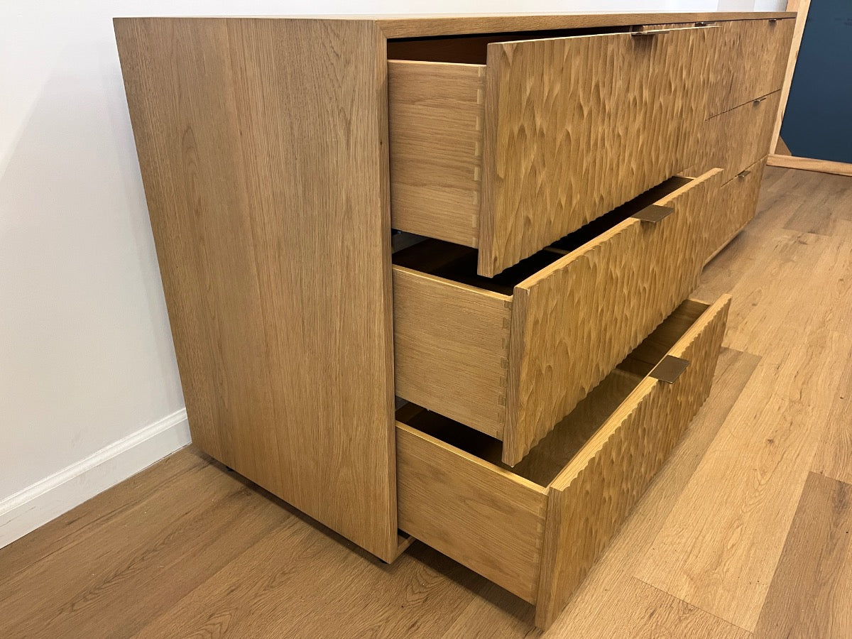RH Melbourne 9-Drawer Dresser