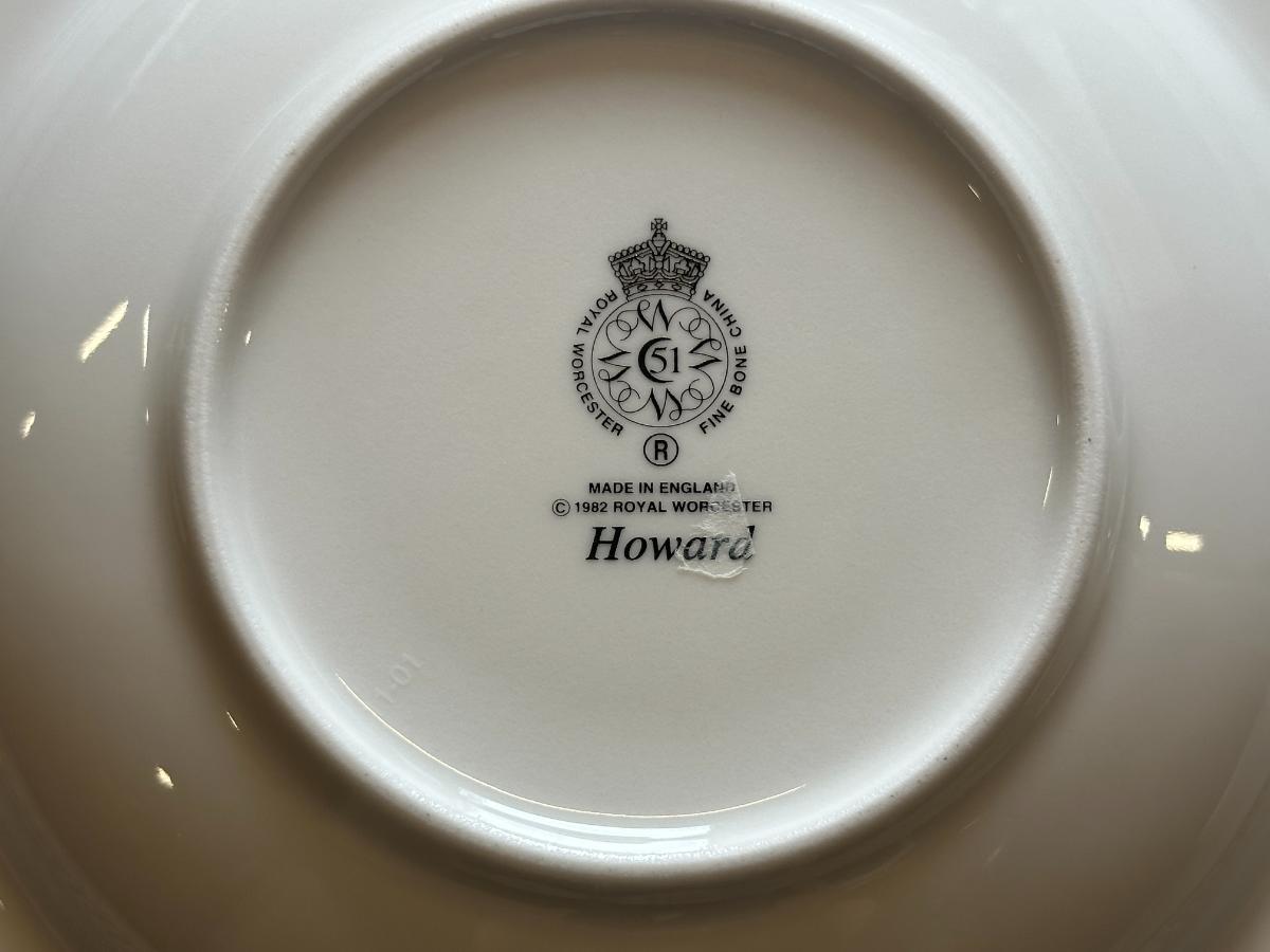 Royal Worcester Howard Cobalt and Jaipur Dinnerware and Serving Dishes, Service for 10