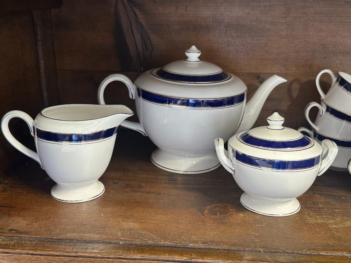 Royal Worcester Howard Cobalt and Jaipur Dinnerware and Serving Dishes, Service for 10