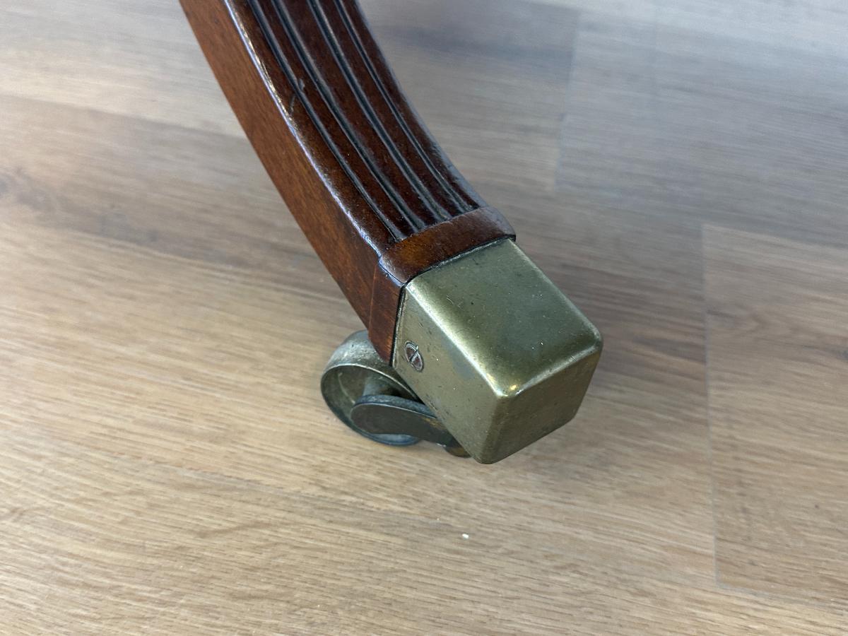 Antique Double Pedestal Two-Part Mahogany Tilt Top Dining Table