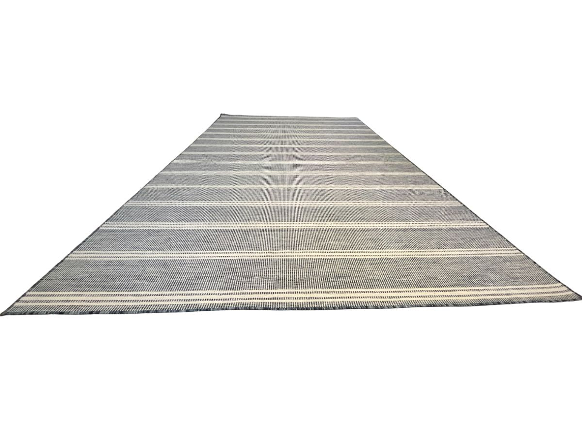 11 x 16 Annie Selke Malta Handwoven Wool Rug