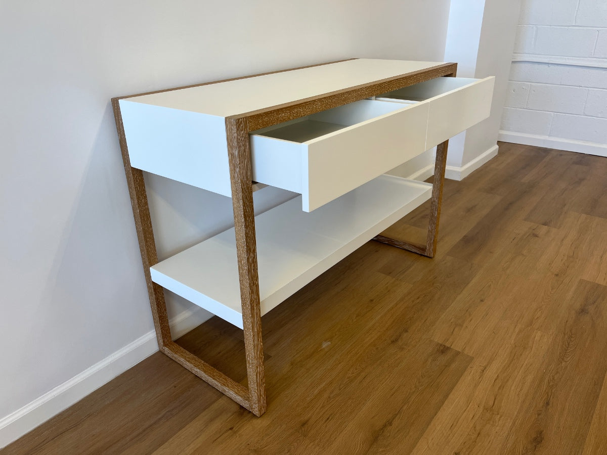 Serena & Lily Nash Console