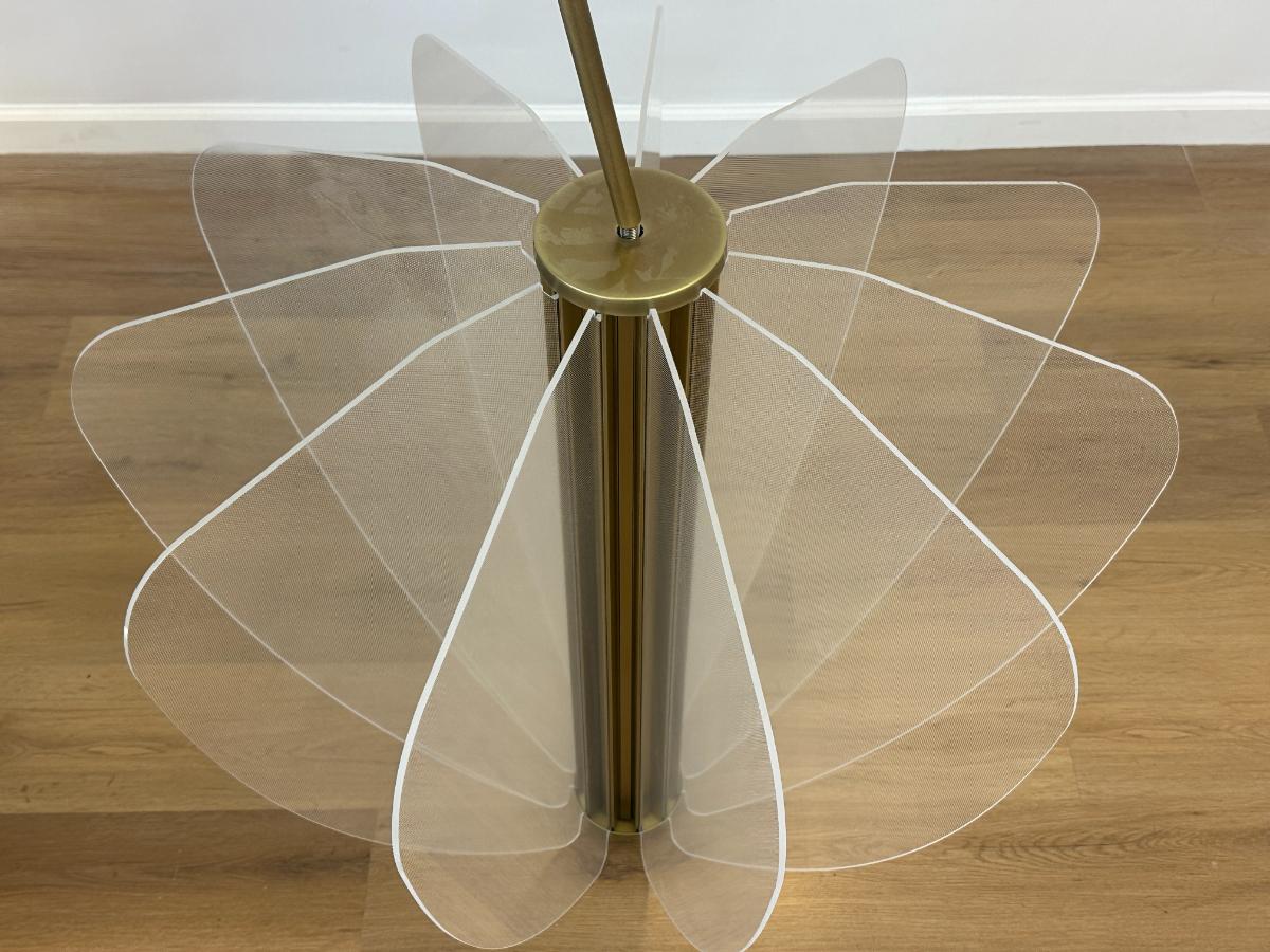 Visual Comfort Nyra 30 Chandelier in Plated Brass, 2 of 2