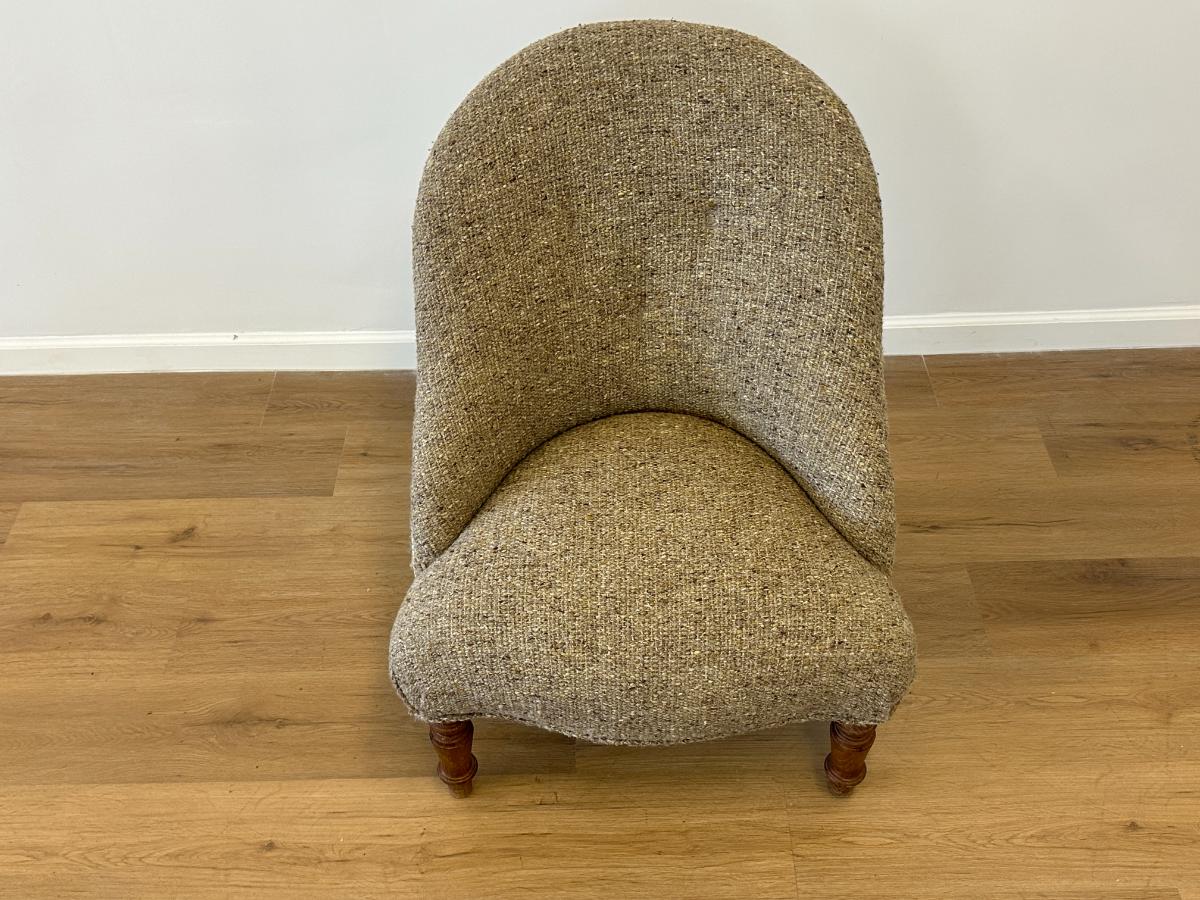 Vintage Tufted Back Tweed/Boucle Accent Chair