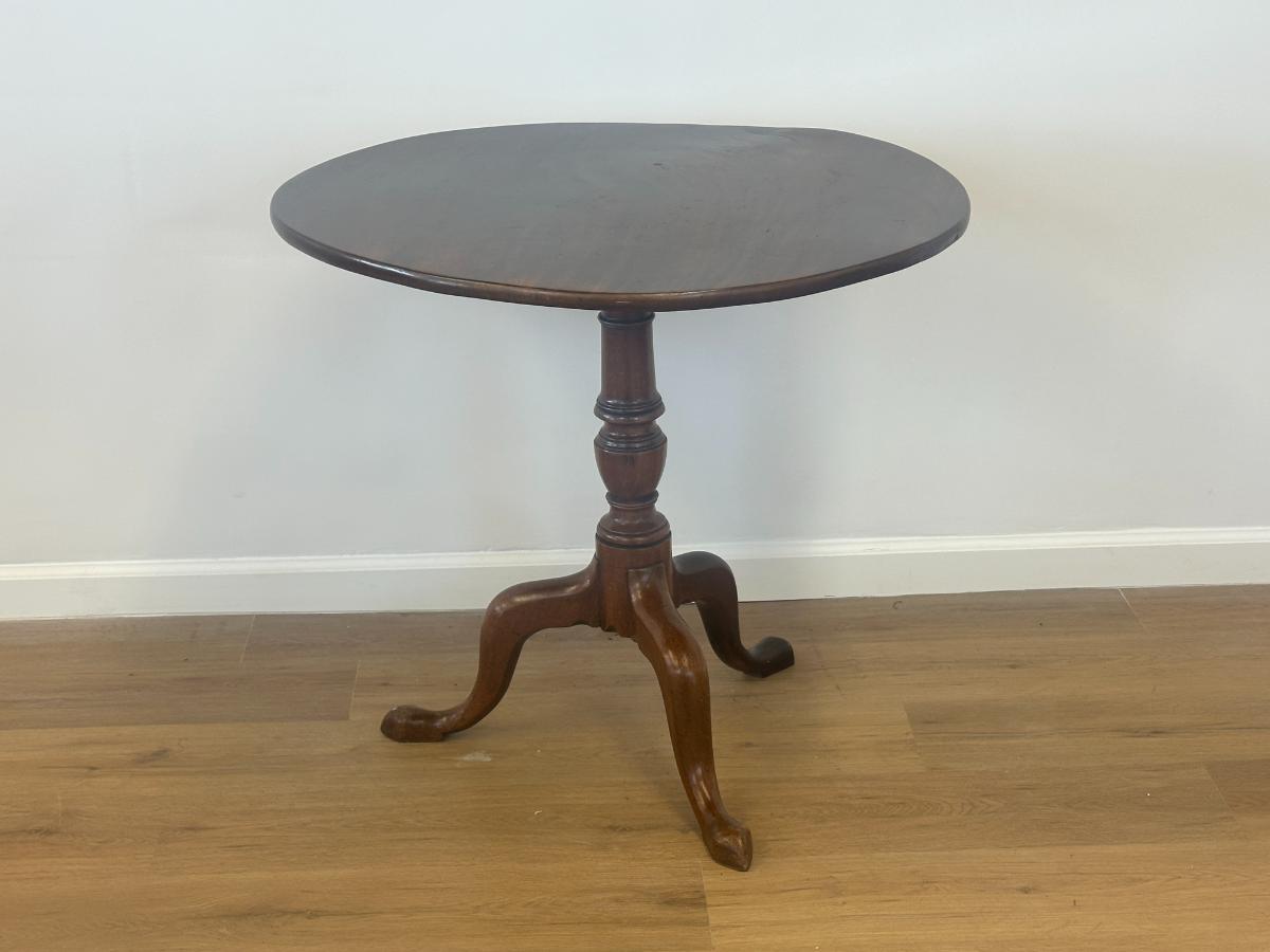 Antique Mahogany Tilt Top Tea Table