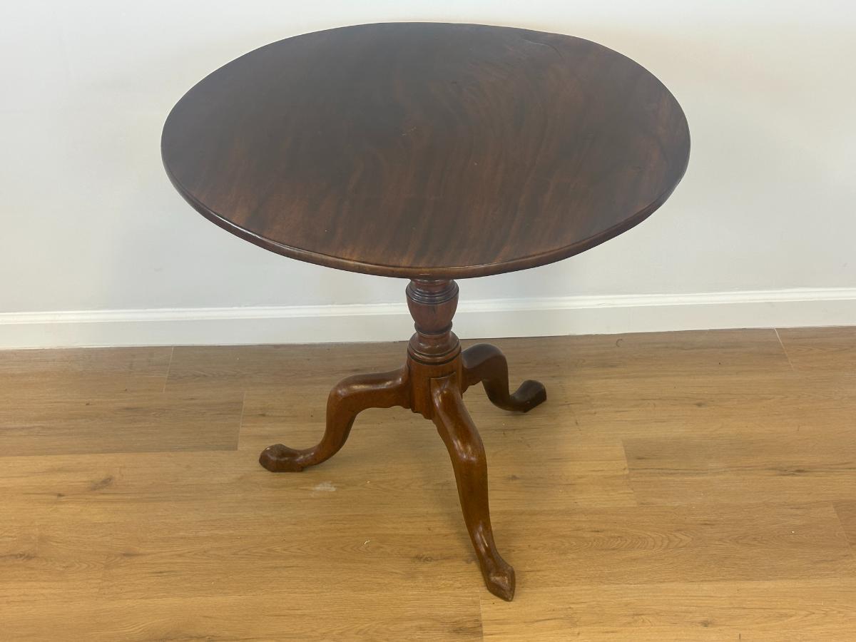 Antique Mahogany Tilt Top Tea Table