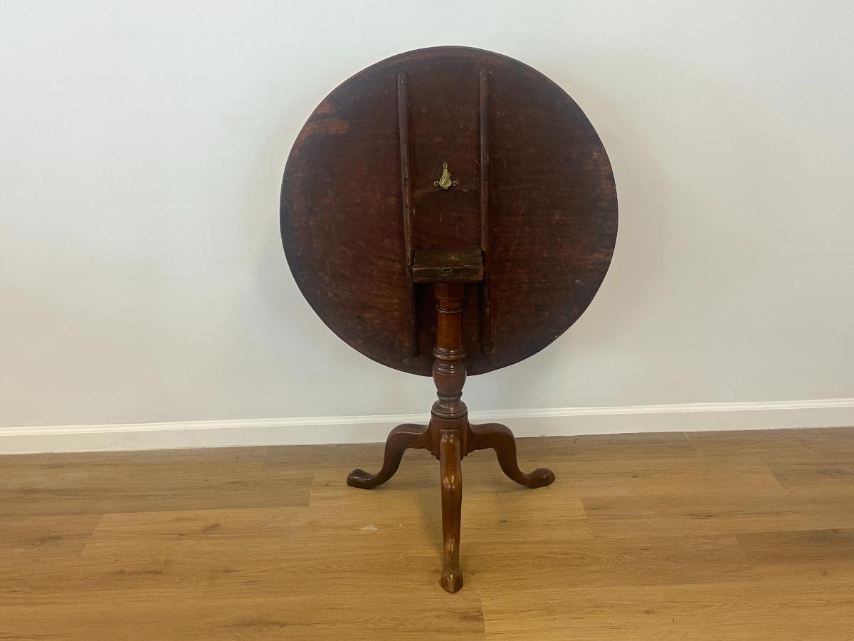 Antique Mahogany Tilt Top Tea Table