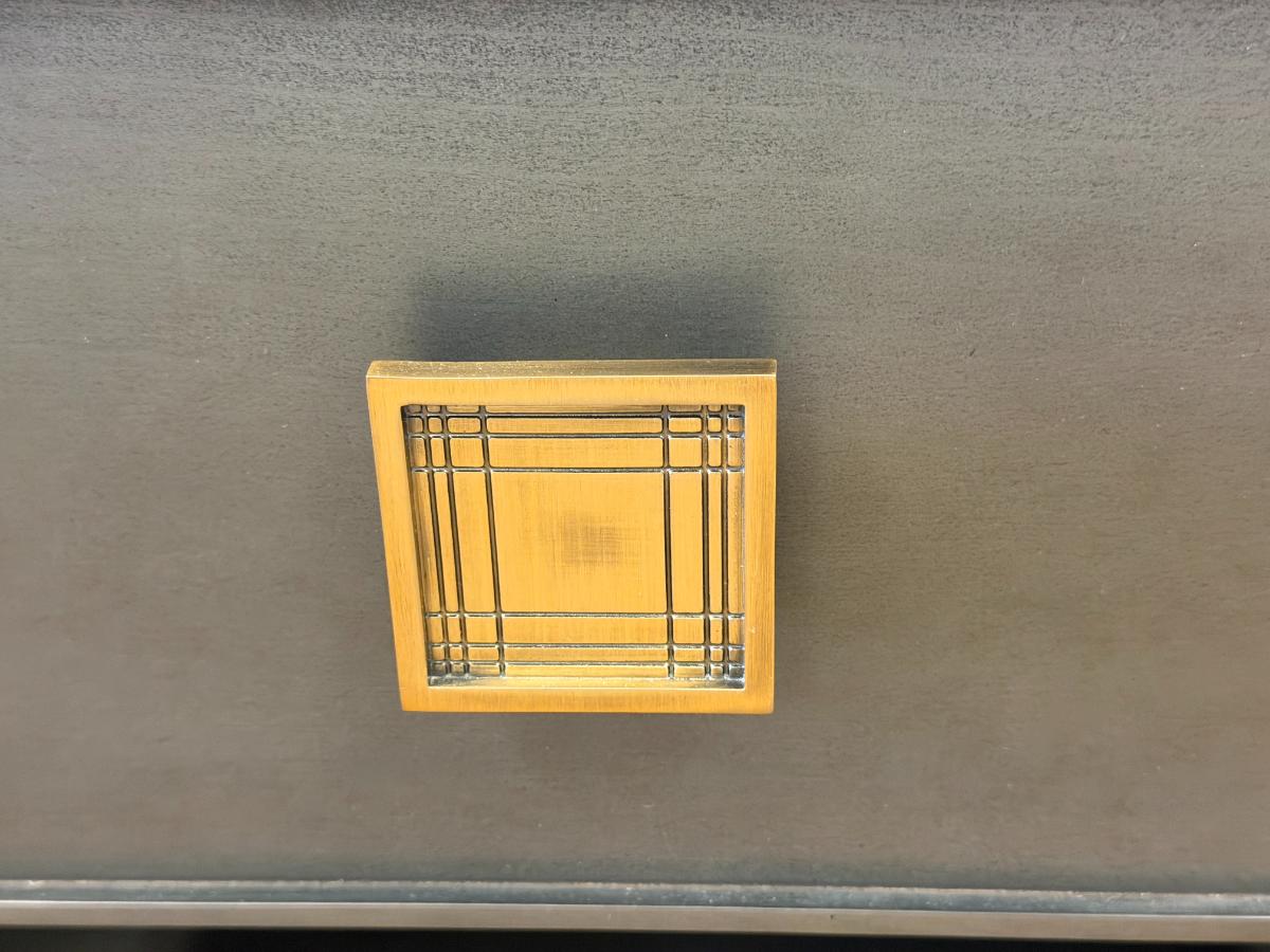 Custom Vanguard Sinclair Etagere