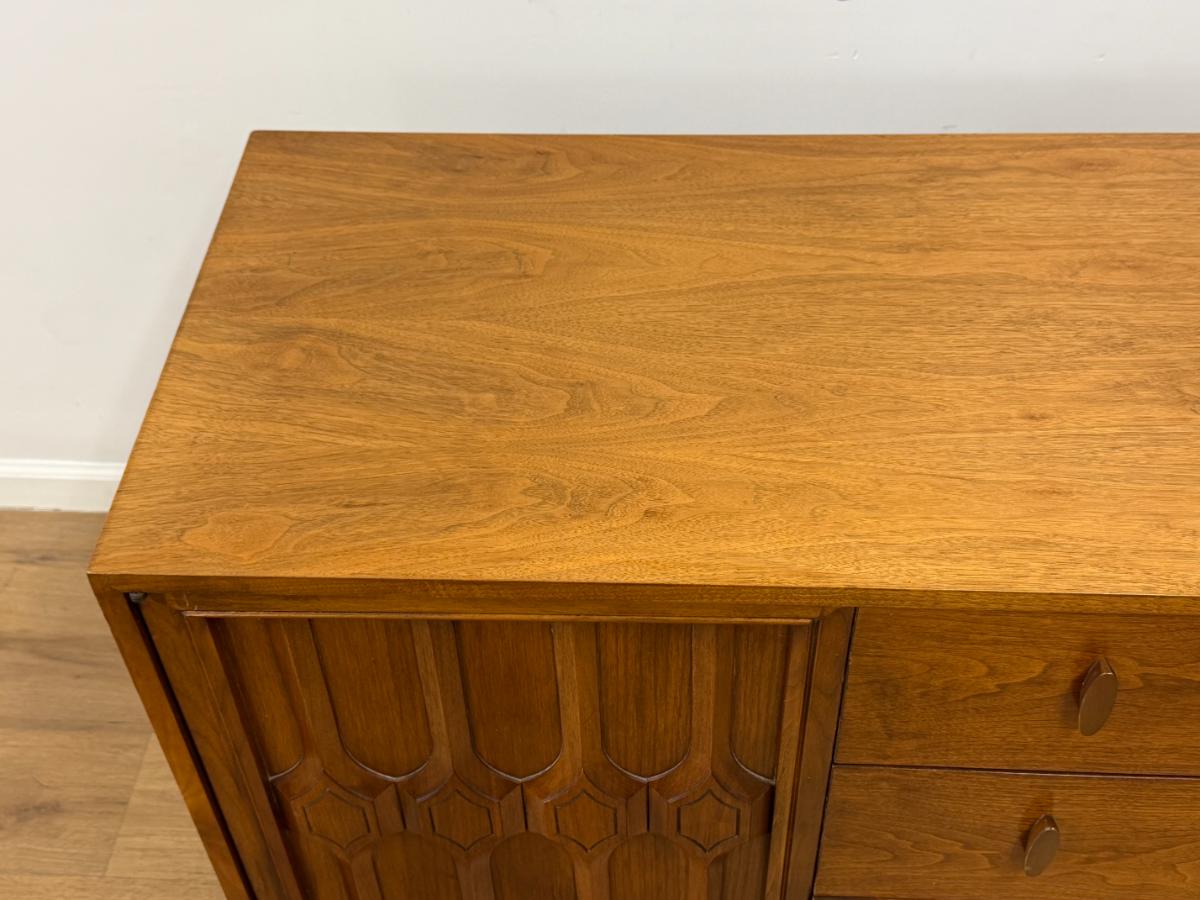 Specialty Woodcraft Inc. Vintage Mid Century Modern Lowboy Dresser