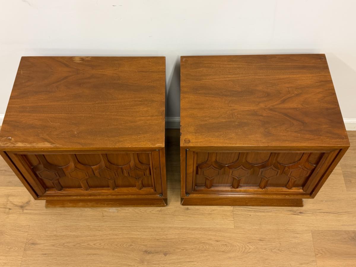 Specialty Woodcraft Inc. Mid Century Modern Nightstands, Pair