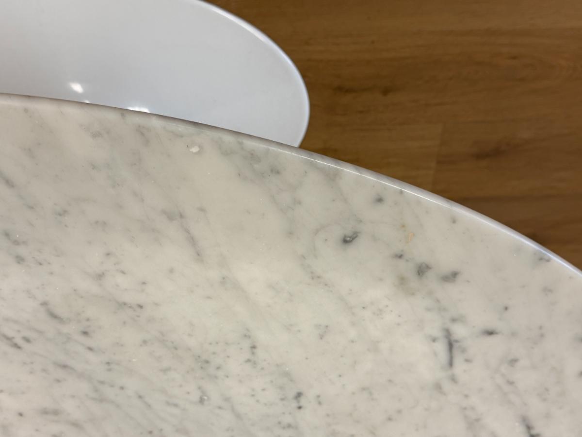 Saarinen 54″ Marble Top Oval Dining Table