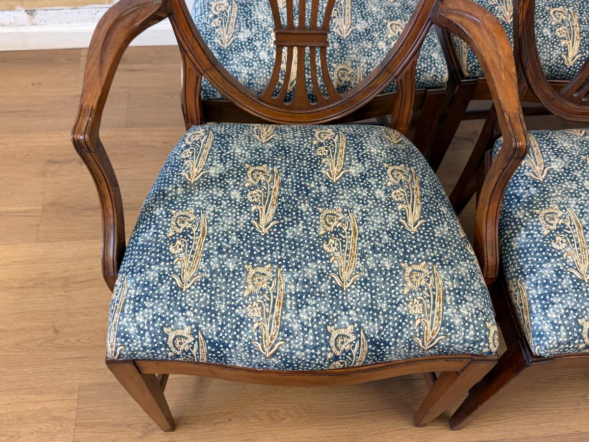 Vintage Hepplewhite Style Shield Back Dining Chairs, Set of 8