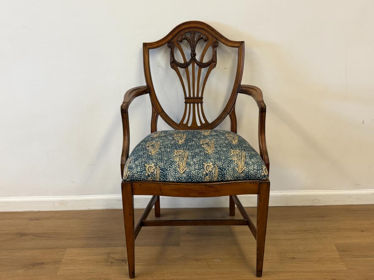 Vintage Hepplewhite Style Shield Back Dining Chairs, Set of 8