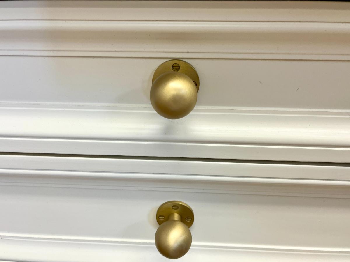 Bespoke Dresser with Brass Knobs