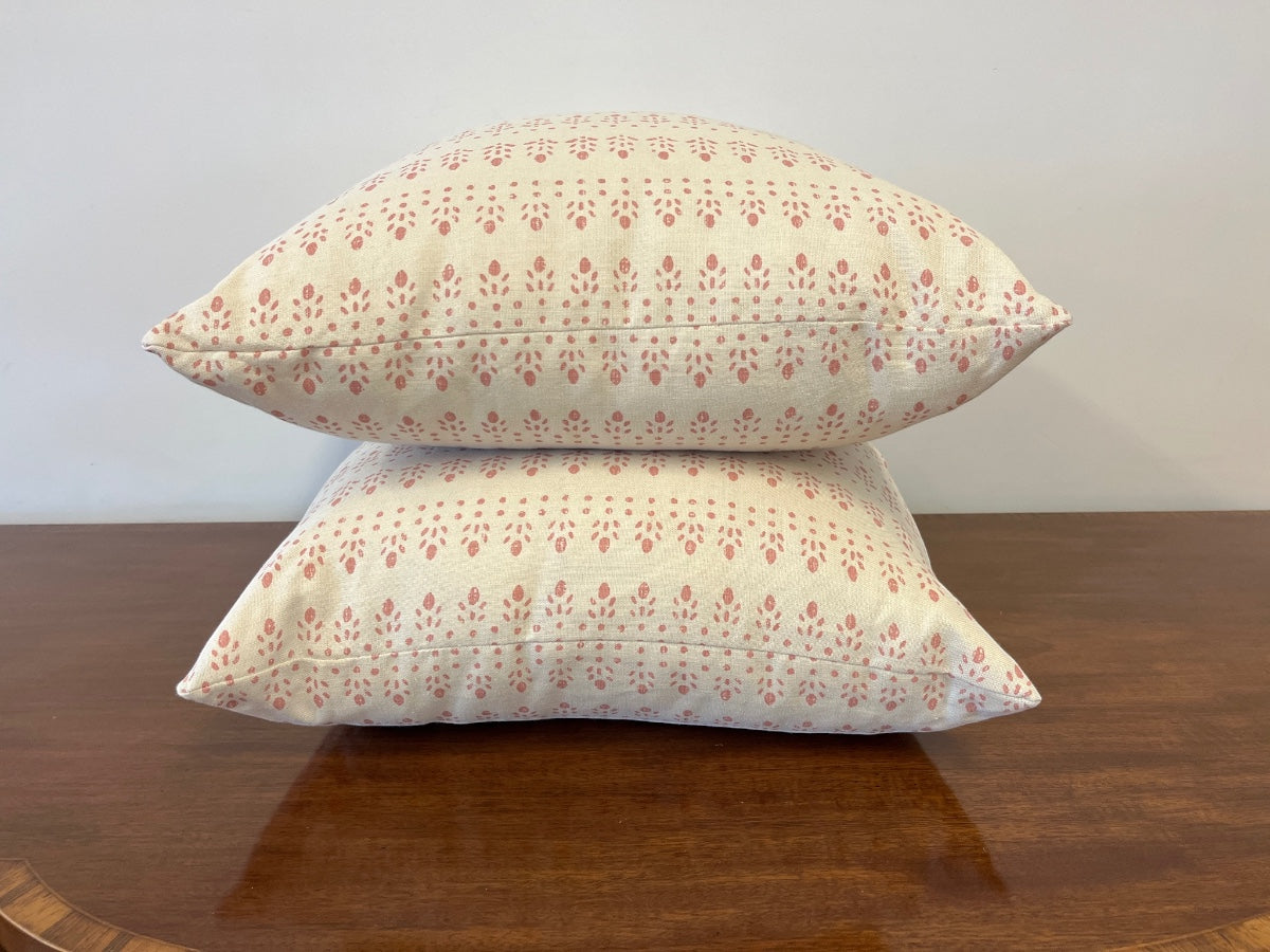 Alice Sergeant Najwa Pillows, Pair