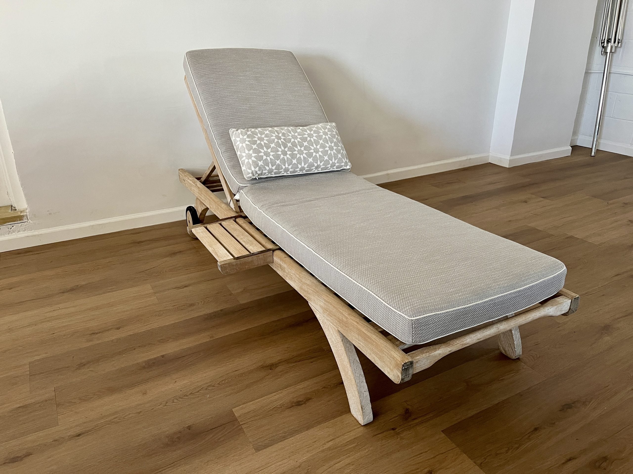 Barlow Tyrie Classic Chaise Lounges with Drink Trays, Pair (1 of 2)