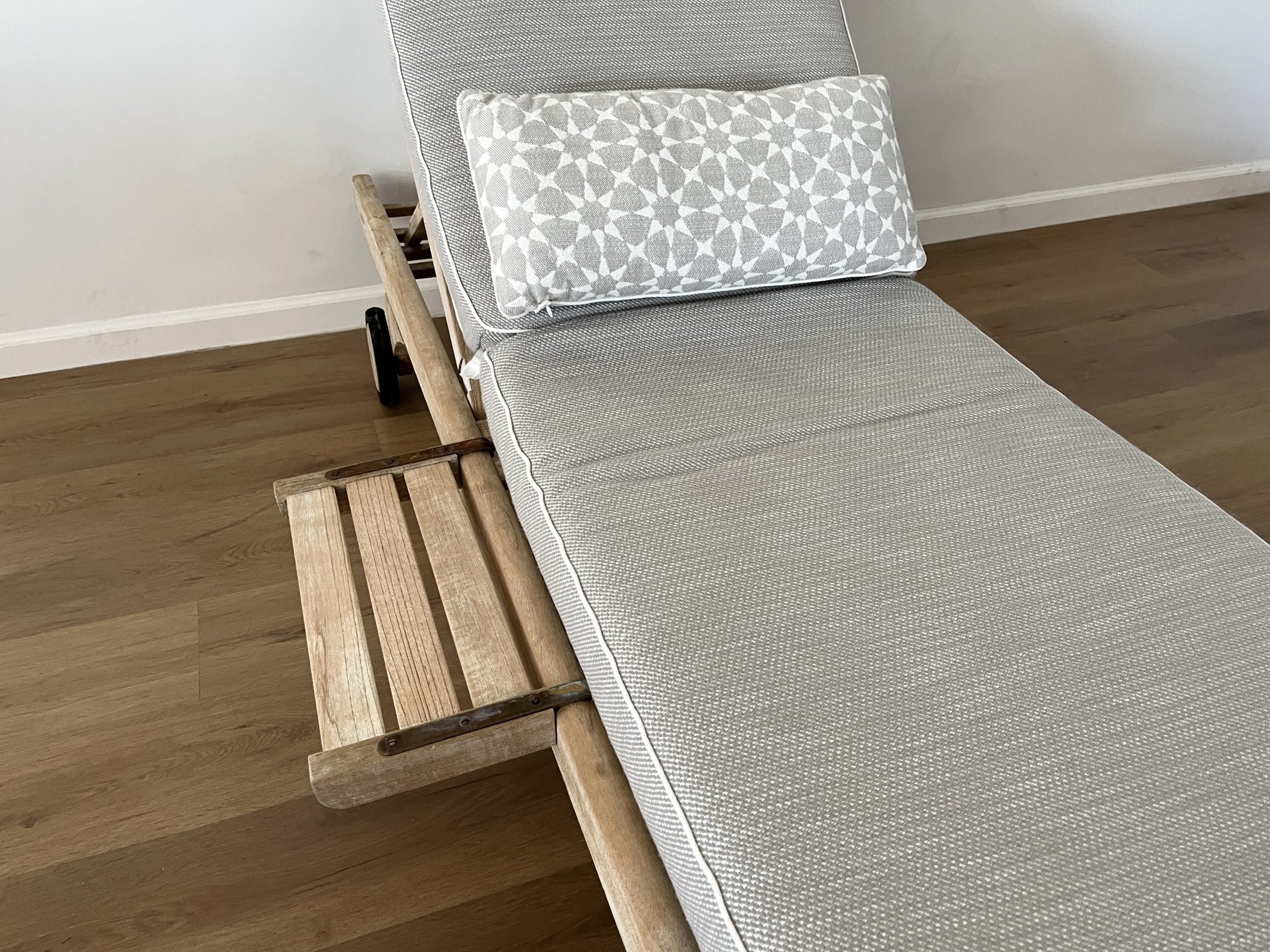 Barlow Tyrie Classic Chaise Lounges with Drink Trays, Pair (1 of 2)