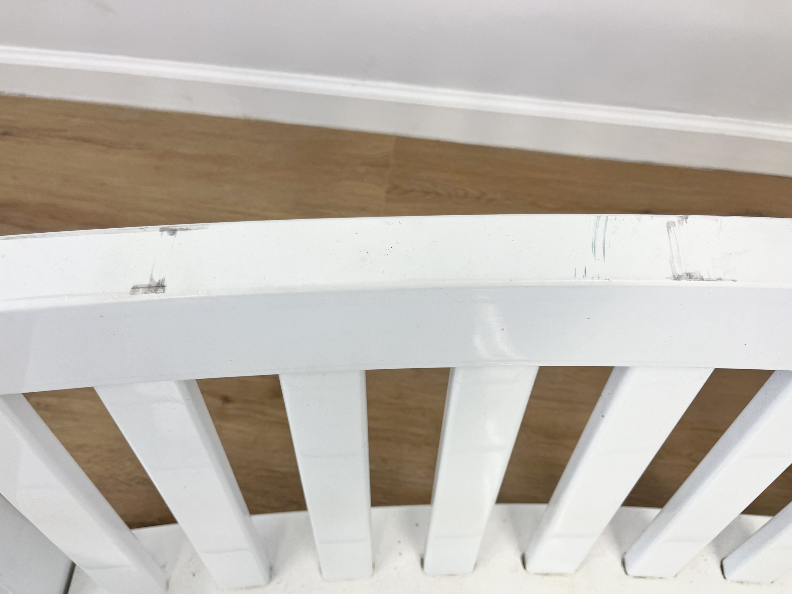 Weatherend Swing in Yacht White Finish