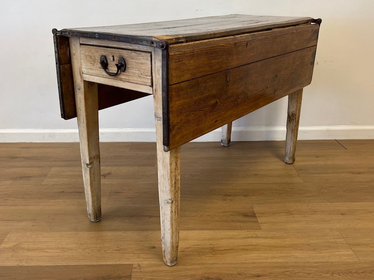 Antique Scandinavian Style Mixed-Wood Slagbord Farmhouse Drop-Leaf Table