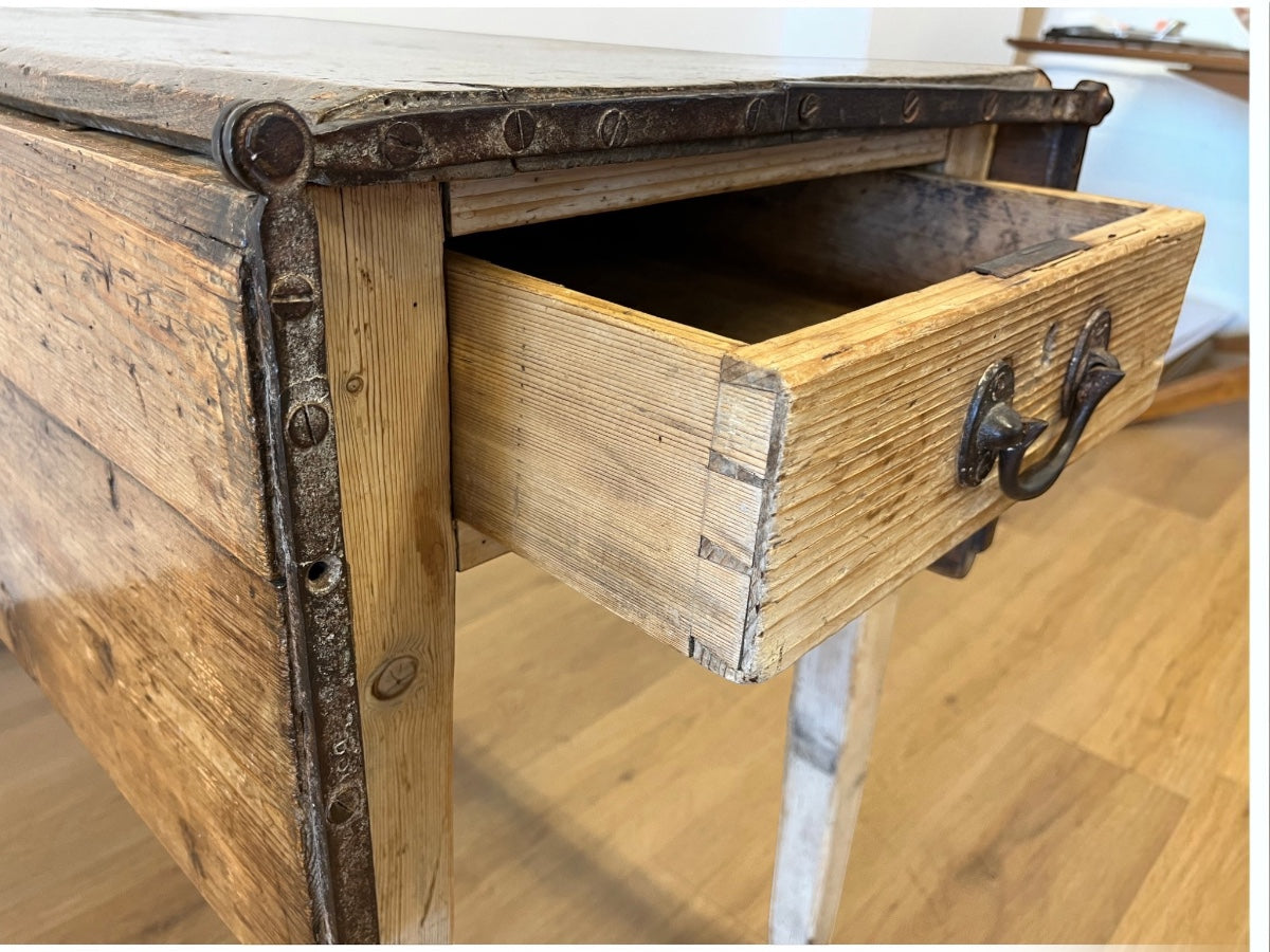 Antique Scandinavian Style Mixed-Wood Slagbord Farmhouse Drop-Leaf Table