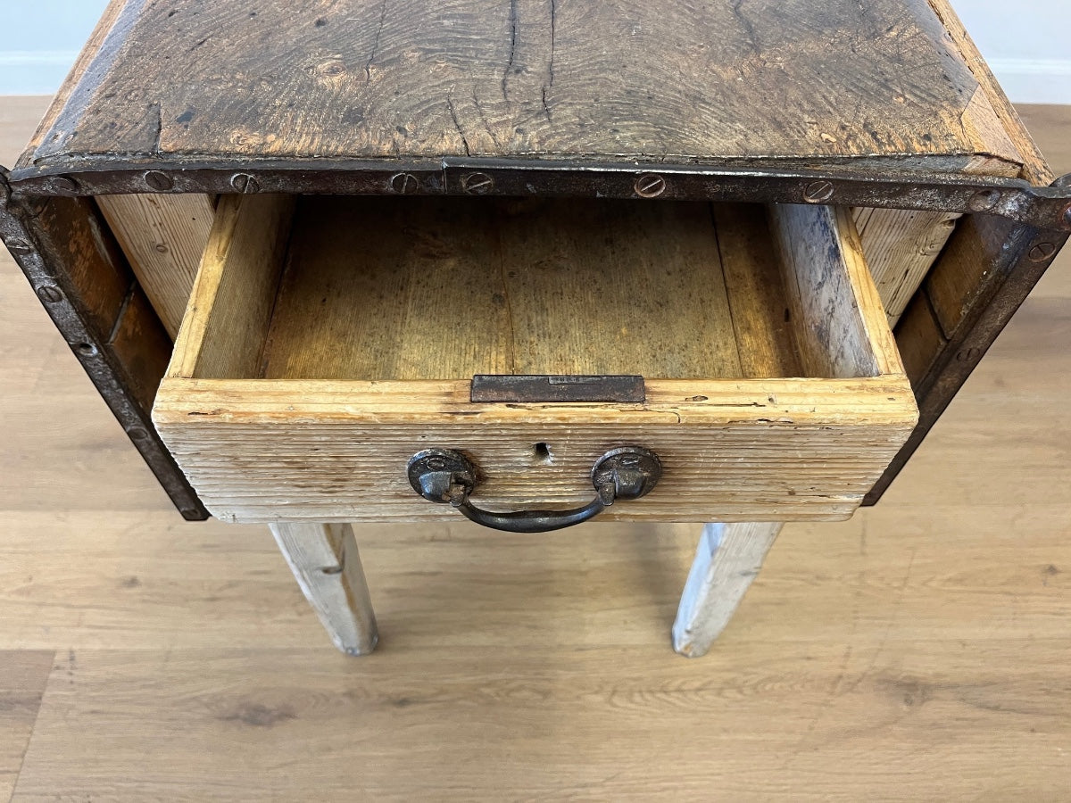 Antique Scandinavian Style Mixed-Wood Slagbord Farmhouse Drop-Leaf Table