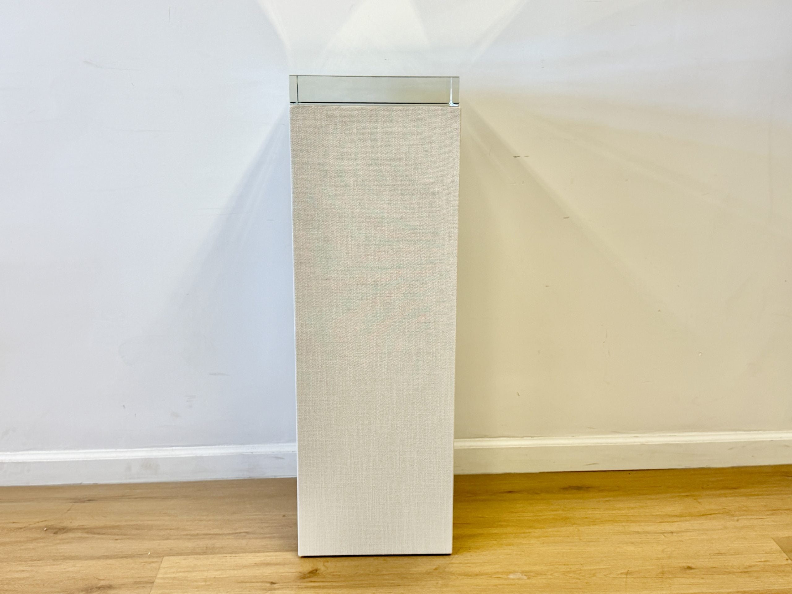 John Richard Belo Pedestal