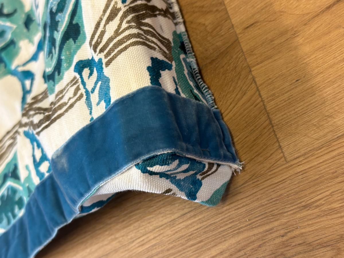 Malati Fabric by William Yeoward Roman Shade in Peacock, 42in x 87.5in