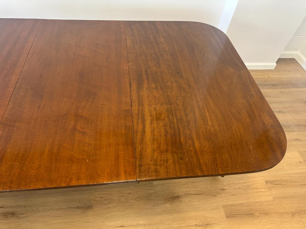 Antique Double Pedestal Two-Part Mahogany Tilt Top Dining Table