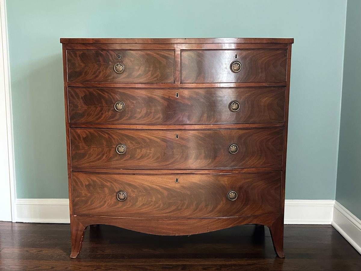 19th Century English Bow Front Chest of Drawers, Circa 1860