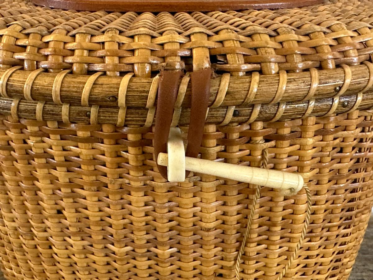Nantucket Lightship Basket Purse, Signed Farnum, Brant Point, Dual Sides
