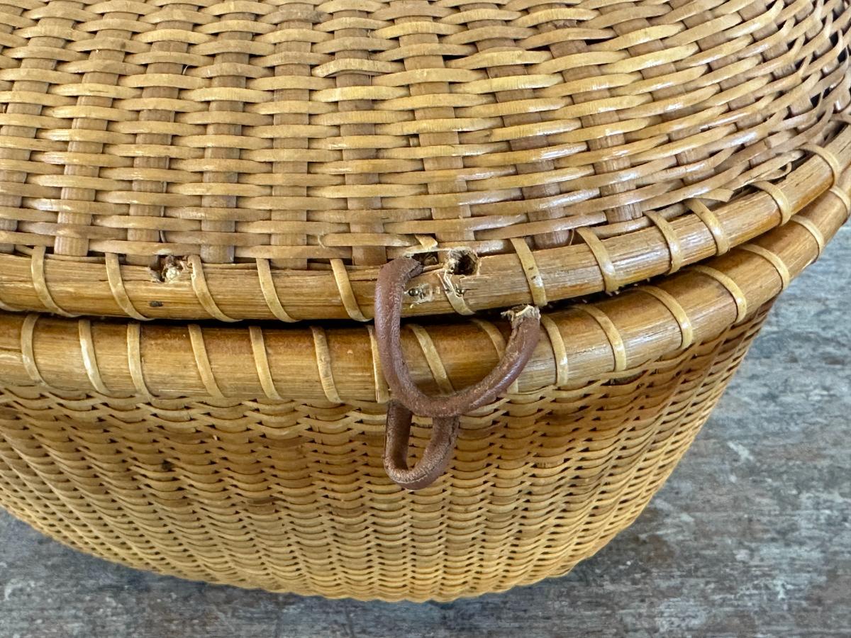 Vintage Nantucket Basket Purse with Bird, Signed, 1977