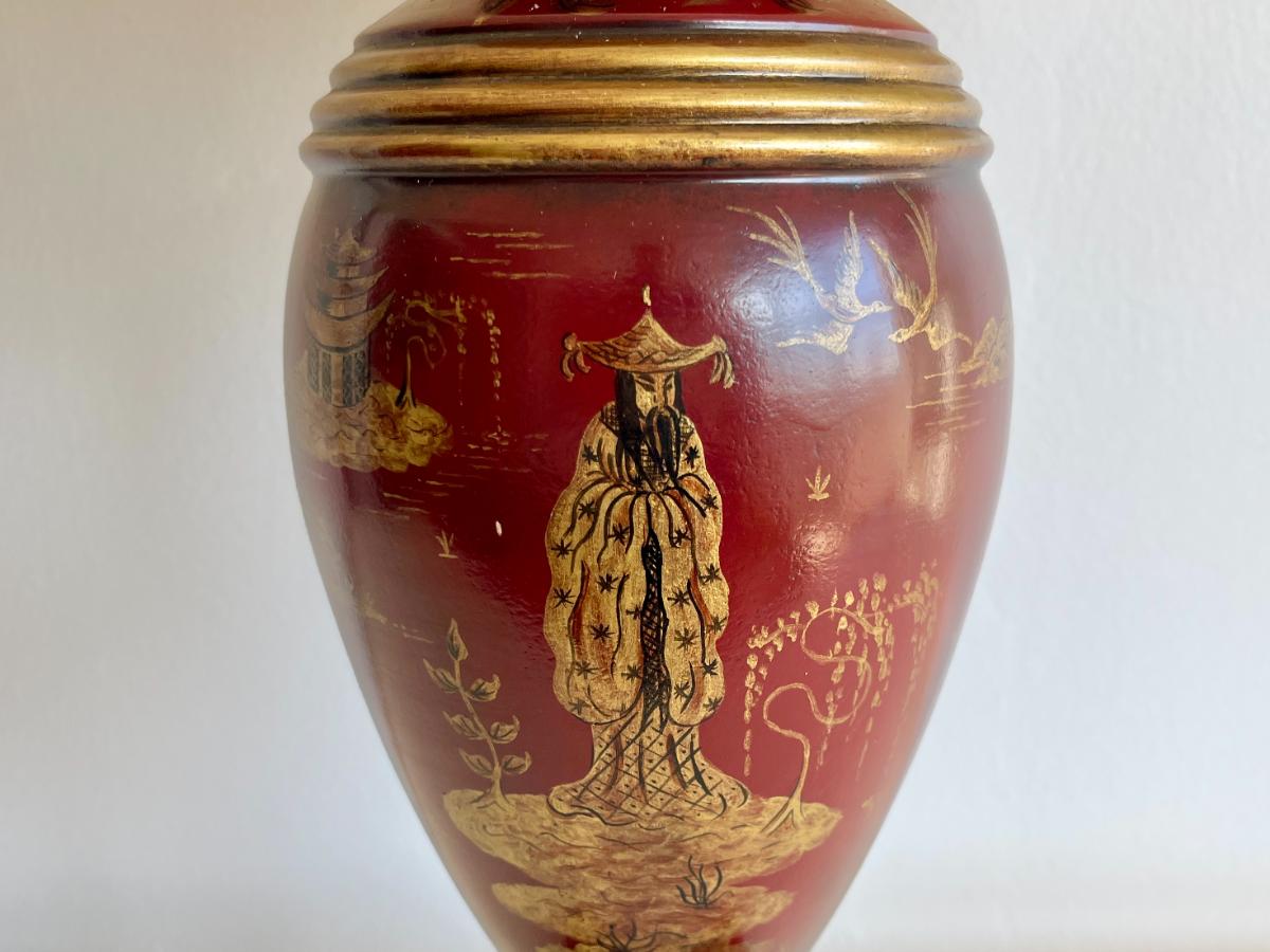 Red Painted Chinoiserie Table Lamp