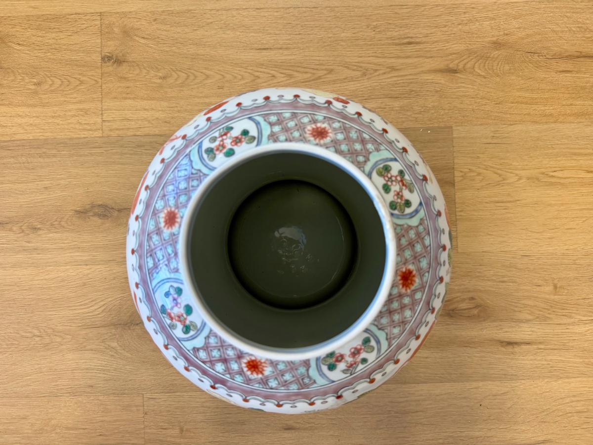 Chinese Red Floral Porcelain Urn
