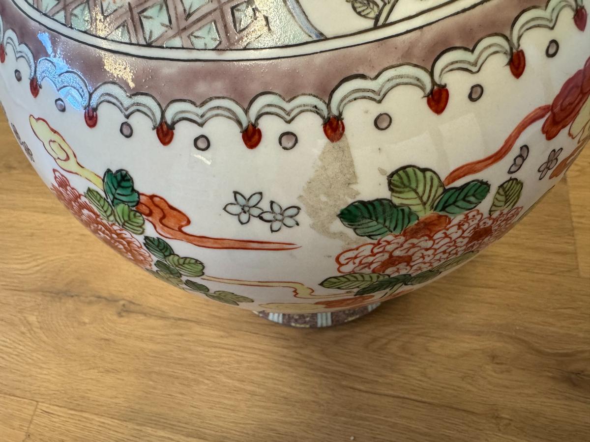 Chinese Red Floral Porcelain Urn