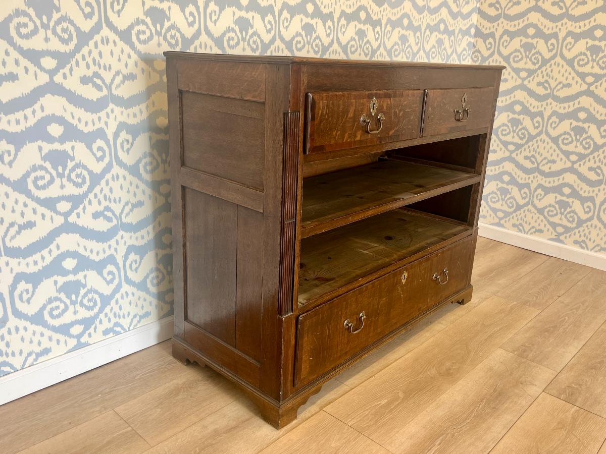 Exceptional English Oak Cupboard with Mahogany Crossbanding, Circa 1840