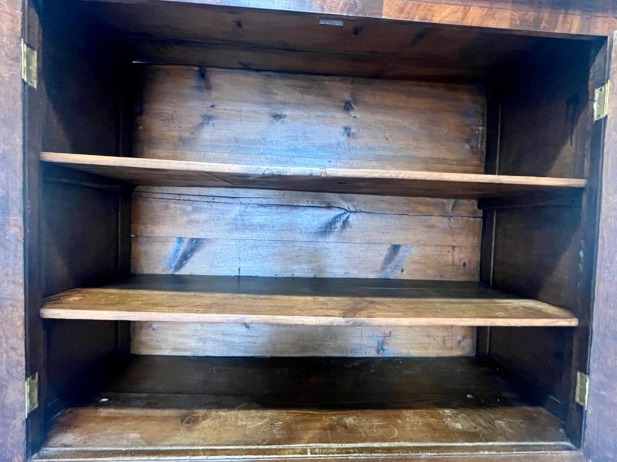 Exceptional English Oak Cupboard with Mahogany Crossbanding, Circa 1840