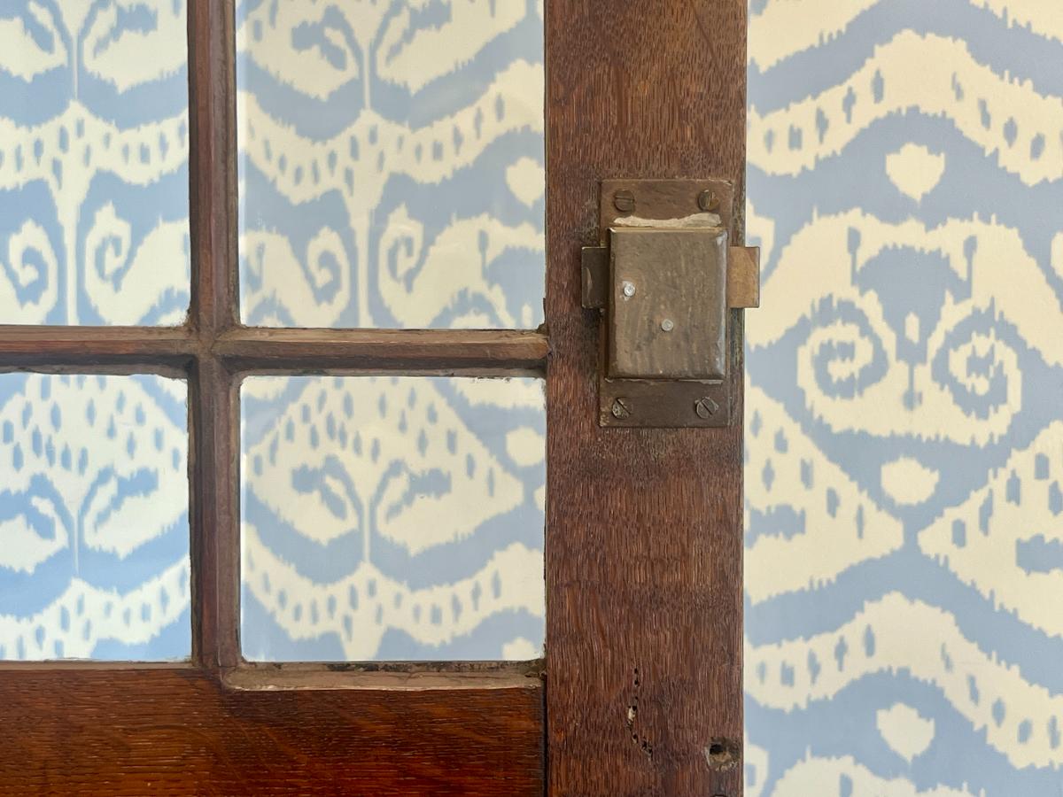 Exceptional English Oak Cupboard with Mahogany Crossbanding, Circa 1840