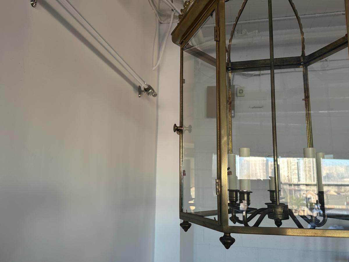 Vaughan Lighting Regency Hall Lantern, Large